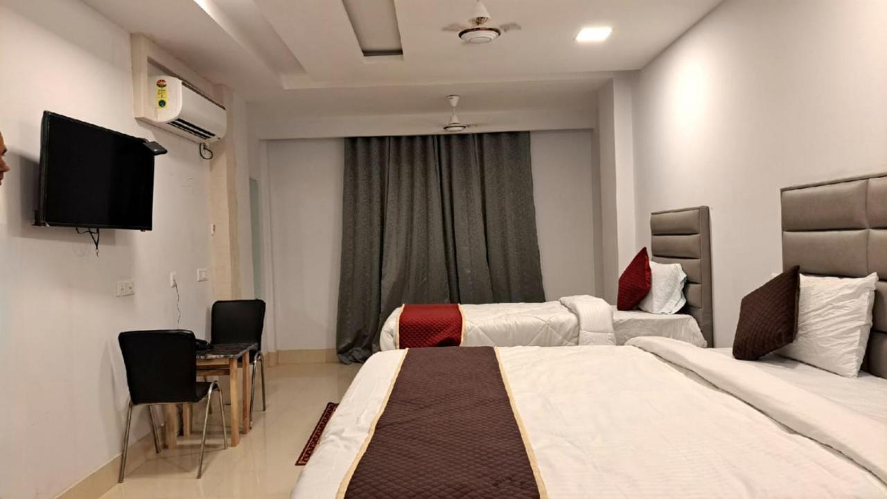 Hotel Amenda International New Delhi Luaran gambar