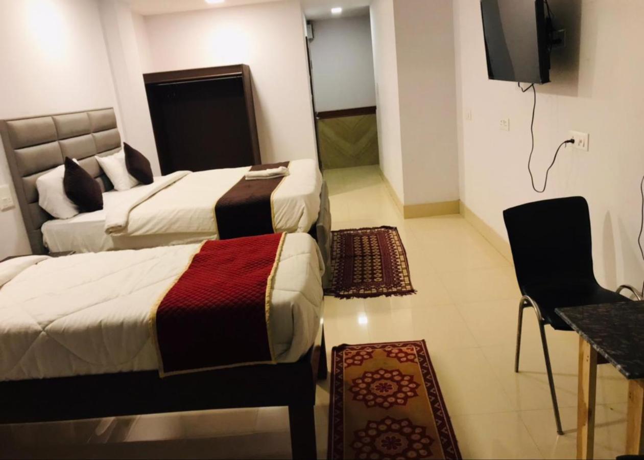 Hotel Amenda International New Delhi Luaran gambar